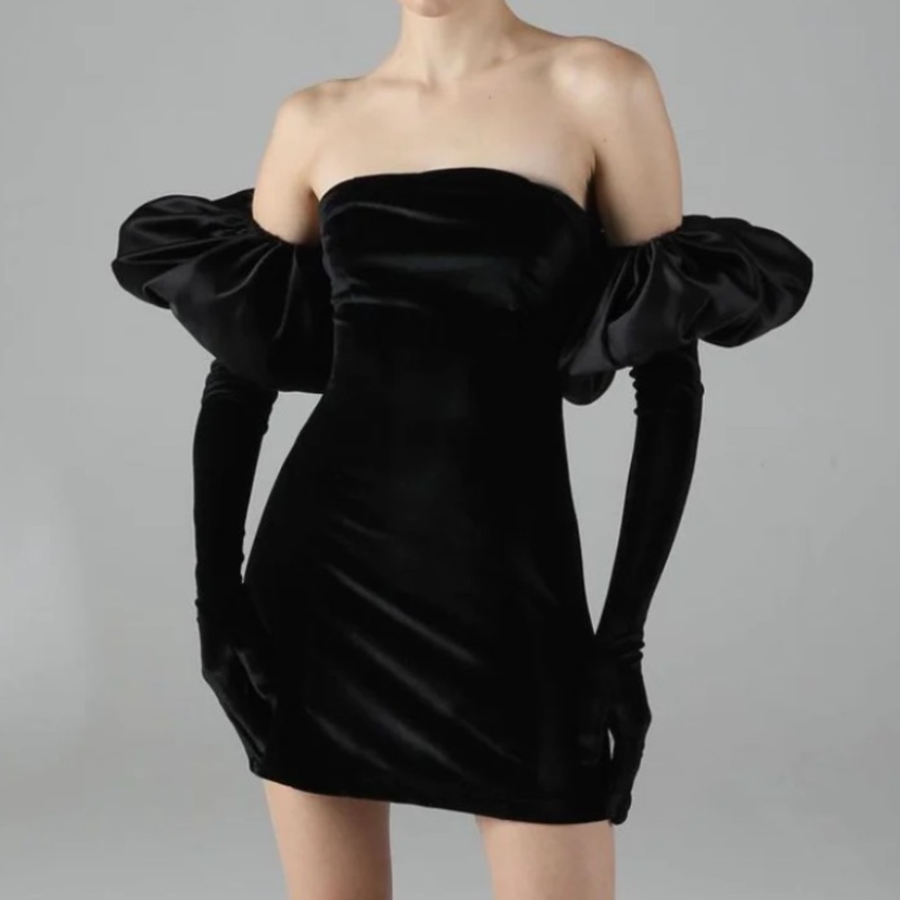 Miscreants London Cupid Dress Black Velvet w/ gloves, puff sleeves